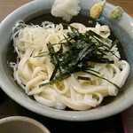 志な乃 - ごぼう天うどん(冷) 1,000円