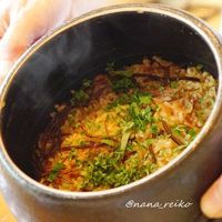 白金台こばやし - 梅干しと塩昆布の炊き込みご飯。おかわりできました。