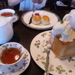 紅茶の店 ARIEL - キームンとはちみつトースト