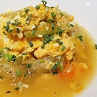 馳走 啐啄一十  - ②茄子と蓮芋の卵とじ
                  これが家庭料理の様に見えて、めちゃくちゃ美味しい！
                  出汁が究極の昆布出汁だからでしょうか？
                  普段の馳走啐啄一十では出ない幻の一品。