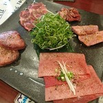 タン・シャリ・焼肉 たんたたん - 比べたん