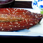 すみれ亭 - 秋刀魚の味醂干しは塩分控えめでした