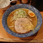 麺屋 すずらん - 味噌らーめん  @800円(2018.07)