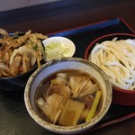 さぬき・むさし野うどん水織 - さぬき・むさし野うどん水織　肉ねぎ汁うどんとミニかき揚げ丼