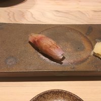 鮨 銀座 おのでら - イサキ