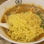 Chuuka shokudou ichibankan - 黒醋ラーメンの麺の様子です。