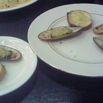 オリーブ - ムール貝のニンニクバター焼き