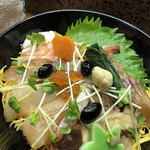 鮨秀 - ランチの海鮮丼