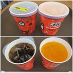 A&W - ルートビア（S）￥170/オレンジジュース（S)￥170