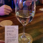 오늘와인 - ドリンク写真:白ワイン(Canti moscato collezione di famiglia) グラス 3900₩