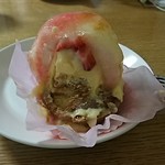 Usunaga - 桃のケーキ　断面