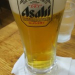 東秀 - 生ビール。もう少し入れてくれ(笑)。
