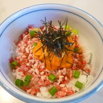 シロクマ食堂 - 牛トロうに丼(ハーフ)2018.7月