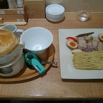 くろす - パイ包みのオニオンスープつけ麺