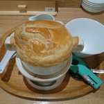 くろす - パイ包みのオニオンスープ