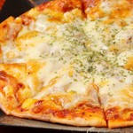 Waza - ツナコーンピザ