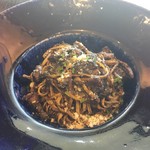 アル マーレ - イカスミパスタ。こちらも同じ太麺。