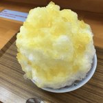 果実堂 - パイナップル500円