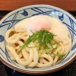 丸亀製麺 - とろ玉うどんのアップ