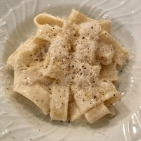 ボッテゴン - 濃厚チーズとイカリング風pasta