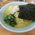 家系ラーメン 近藤家 - ラーメン700円