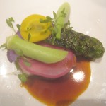 ル・ヴァンキャトル - ガリシア栗豚、白オクラ、万願寺唐辛子ほか