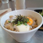 カフェ ガーデン - 大豆とこんにゃくと・・・カレー風味丼！？