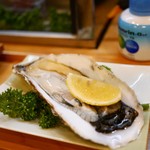 玉喜寿司 - 生牡蠣