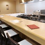 和久 - 店内はカウンターのみ(2018年7月中旬 昼)