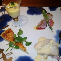 フレンチ割烹 宿 - 前菜○コーンのムース ○カルパッチョ
                ○キャベジンのキッシュ ○蒸し鶏のサラダ