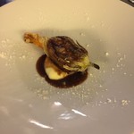 花ズッキーニ　牛の頬肉の煮込みを包んで