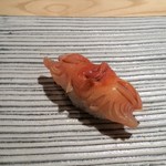 鮨 巳之七 - 赤貝。