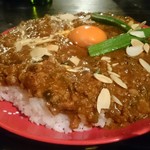 カレー屋アカマル - 青唐ラム挽肉セミドライライスカレー￥1280