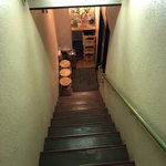 千代 - 地下のお店への階段