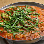 とん彩や - 豚とホルモンとお野菜どっさり豚鍋