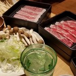 Shabu juu - お肉は10枚位でやめときました