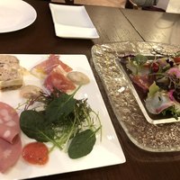 LAZOR GARDEN DINING - 