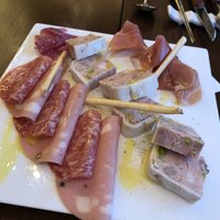 LAZOR GARDEN DINING - 