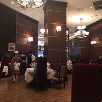 ロウリーズ・ザ・プライムリブ 大阪 - 