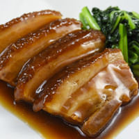 皮付き豚バラ肉のやわらか煮込み