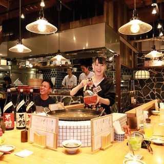 十八番お任せ 飲み放題付全13品 十八番で16時 18時で乾杯出来る宴会の方達の特権 最近大人数で集まれない雰囲気だけど 宴会したかったの メニュー選ぶより喋りたいから内容お任せするわね コース か志わ熟成鶏十八番 柏 焼鳥 食べログ