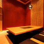 銀座方舟 - 【利酒の間】VIP個室は接待にも最適です。新鮮な囲炉裏料理と日本酒をゆっくりご堪能下さい。