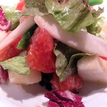 ル・コントワール・デュ・グー - サラダ洋梨添えのアップ