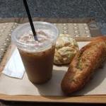 ベーカリー＆テーブル 東府や 足湯カフェ - 