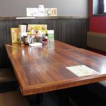 ラーメンビリー - テーブル席