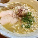 鶏白湯 中華そば 鶏革命 - 濃厚 鶏白湯そば 〜旨み塩〜