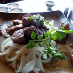 横浜瀬里奈 ステーキドーム - 