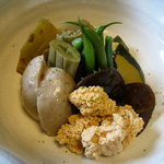 比良山荘 - 焚合せ【鯉の子、生木耳、小芋、南瓜、茄子、三度豆、ズイキ】