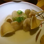 根菜屋 - ミミガー串