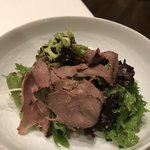 ソンブルイユ TOKYO - 鴨胸肉フュメのサラダ